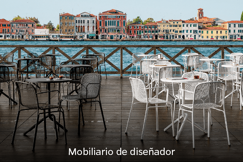 Mobiliario interior y exterior