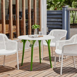 Mesa CHLOE GARDEN + 3 sillas GRACE